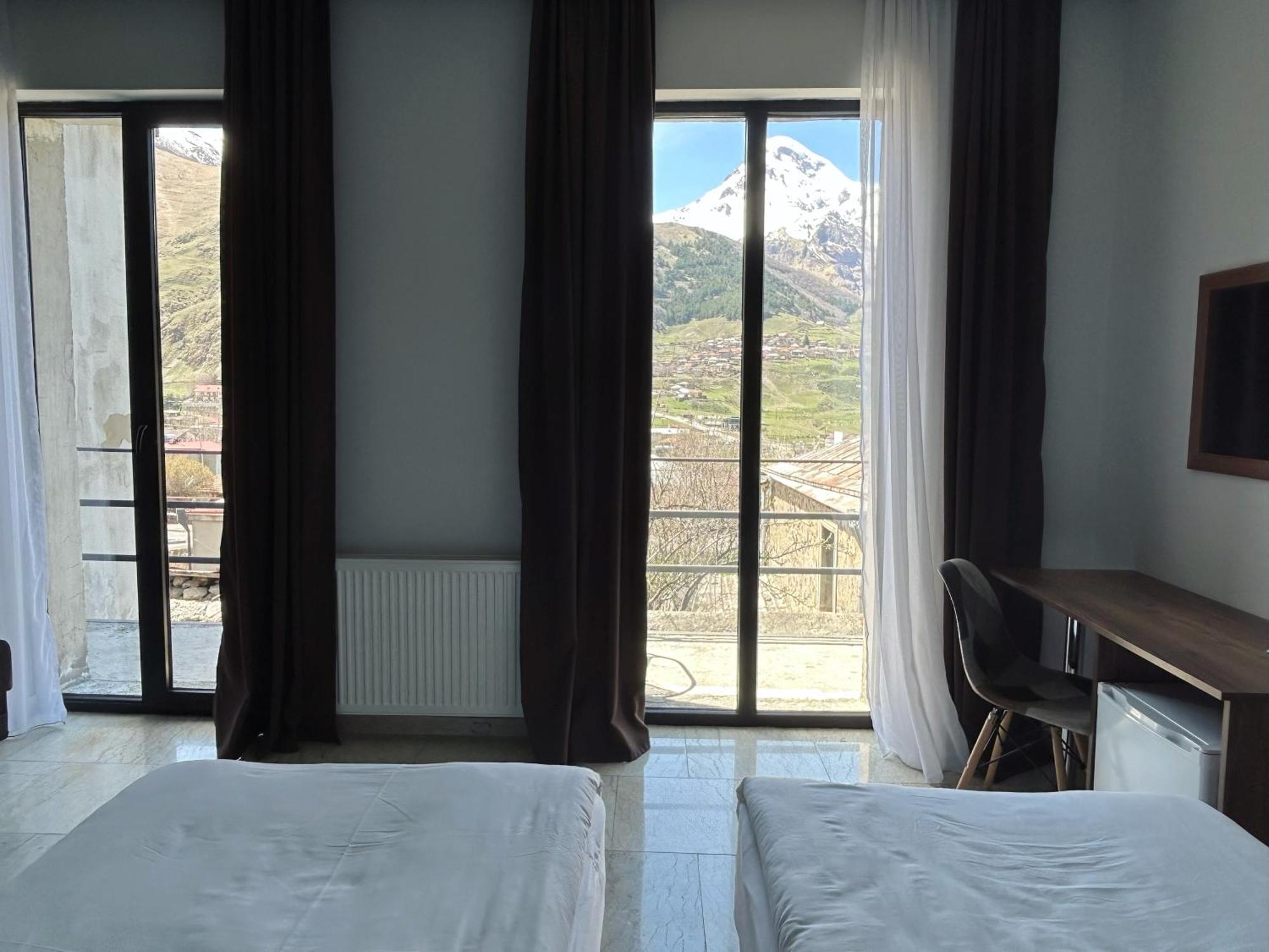 Shushabandi Kazbegi Hotel Kültér fotó