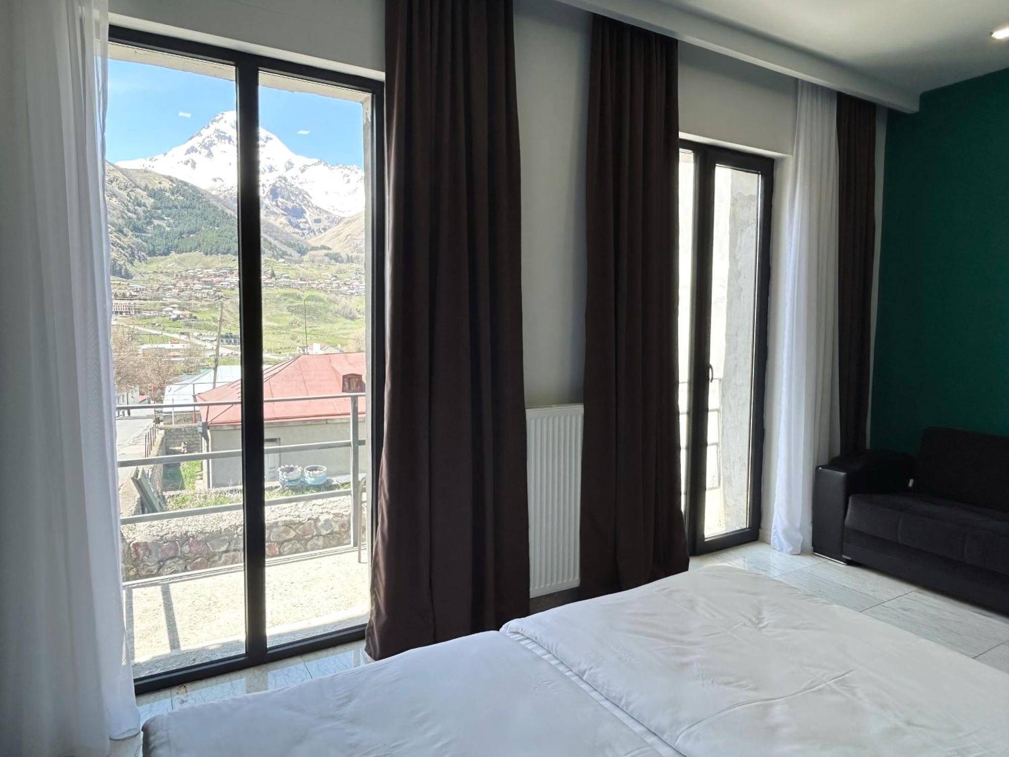 Shushabandi Kazbegi Hotel Kültér fotó
